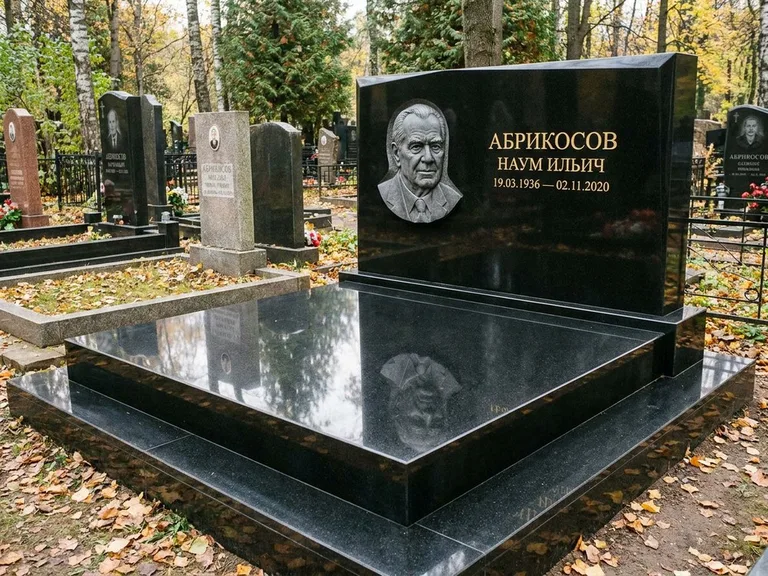 Памятник с барельефом — выполненная работа 37 в Волгограде