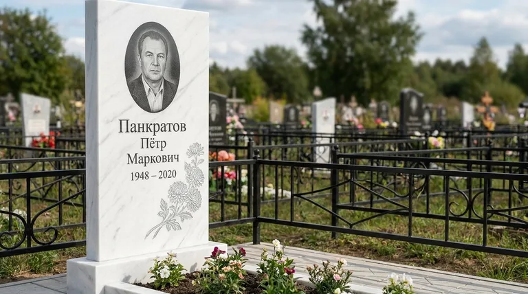 Памятник с гравировкой хризантем — выполненная работа «Панкратов» в Волгограде