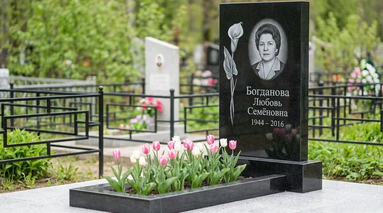 Памятник с гравировкой калл — выполненная работа «Богданова» в Волгограде