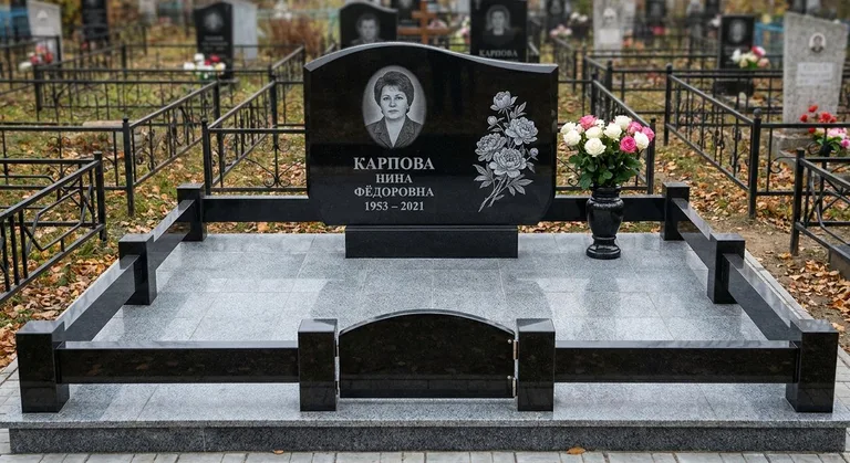 Памятник с гравировкой пионов — выполненная работа «Карпова» в Волгограде