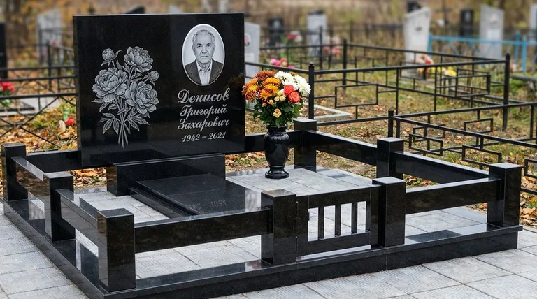 Памятник с гравировкой пионов — выполненная работа «Денисов» в Волгограде