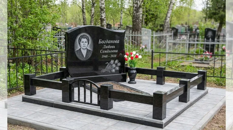 Памятник с гравировкой тюльпанов — выполненная работа «Богданова» в Волгограде