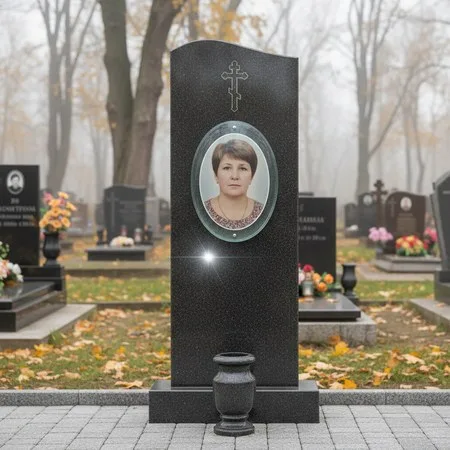 Овальный портрет на стекле 240×300 мм на памятнике в Волгограде