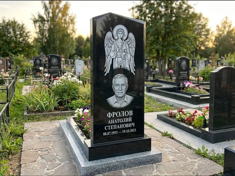 Памятник с гравировкой иконы — Владимирская икона Божией Матери с Младенцем, работа «Мельникова» в Волгограде