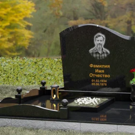 Гранитный вертикальный памятник одиночный - П155