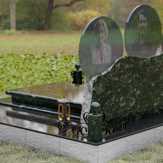 Горизонтальный гранитный памятник со скалой и медальонами, гранит Балтик грин, вид 3