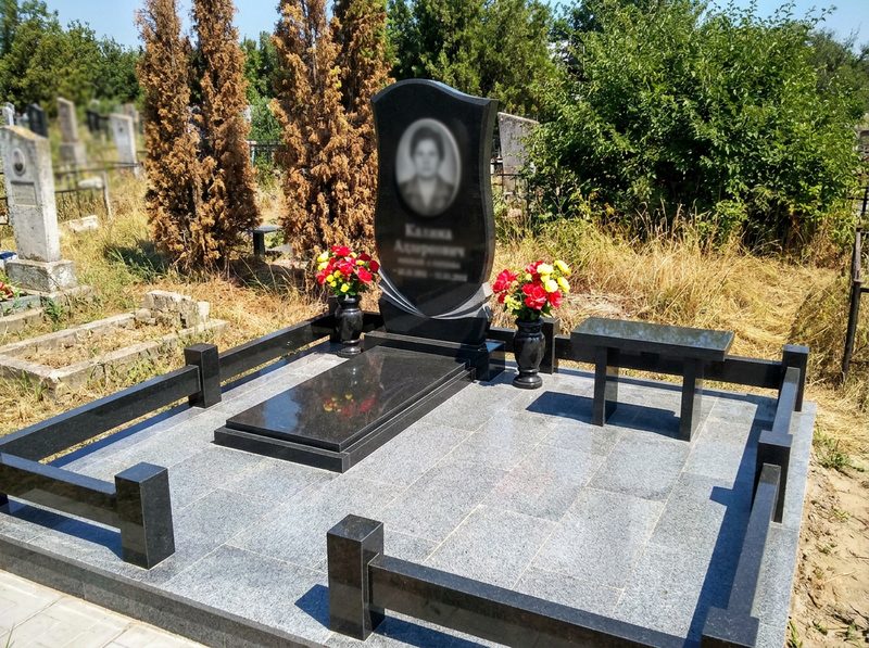 Памятник под ключ в Волгограде — пример 4